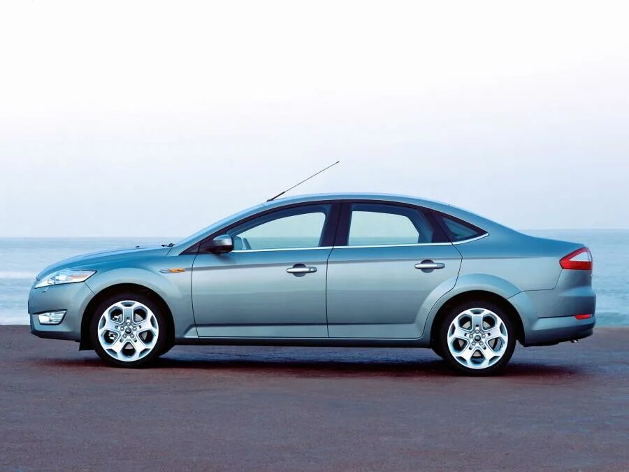 Sedan 4d