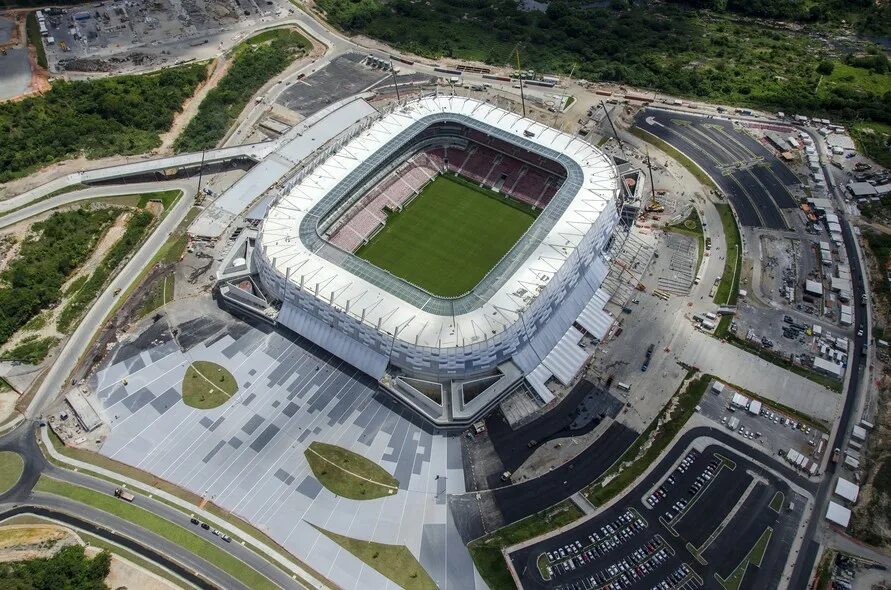 Самый дорогой стадион. Arena Pernambuco. Village Road стадион.