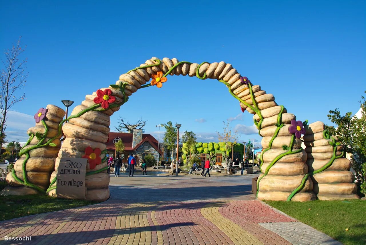 сочи парк аттракцион жар птица. сочи парк диснейленд. жар птица адлер сочи парк. жар птица сочи. жар парком.