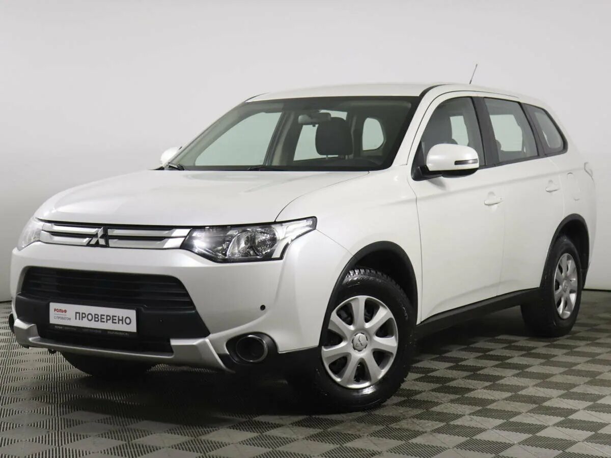 мицубиси аутлендер в москве. митсубиси аутлендер 3 рестайлинг белый цвет. митсубиси аутлендер 2014 год белый. митсубиши аутлендер 2022. мицубиси аутлендер 3 рестайлинг 3.