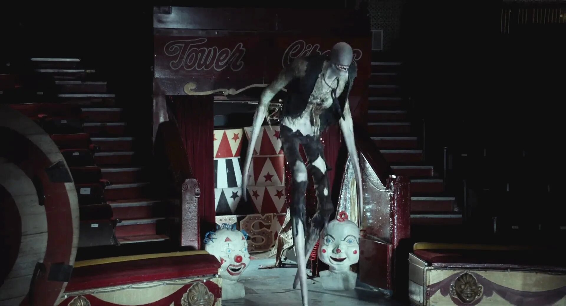 Дом миссис перегрин монстры. Дом детей мисс перегрин монстры. Дети миссис перегрин монстры. Дом странных детей : мис перегрин мостры. Дети миссис перегрин монстры.