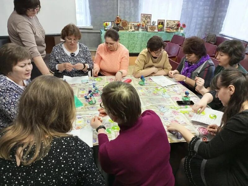 коммунаровская школа беловского района фото школы. белово дворец 8 школа. беловский дом творчества. герб кондратовской школы. дом творчества белово официальный сайт.