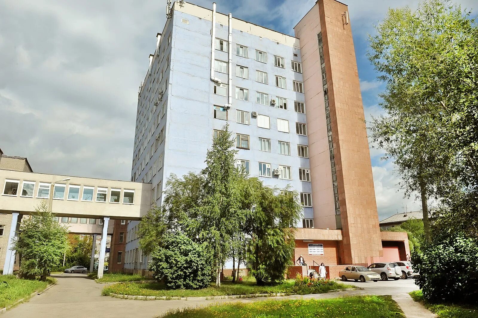 Серпуховская 11а поликлиника пермь. Пермская больница (луначарского, 95). Серпуховская 11а поликлиника пермь. Гбуз пк кб. Березники.