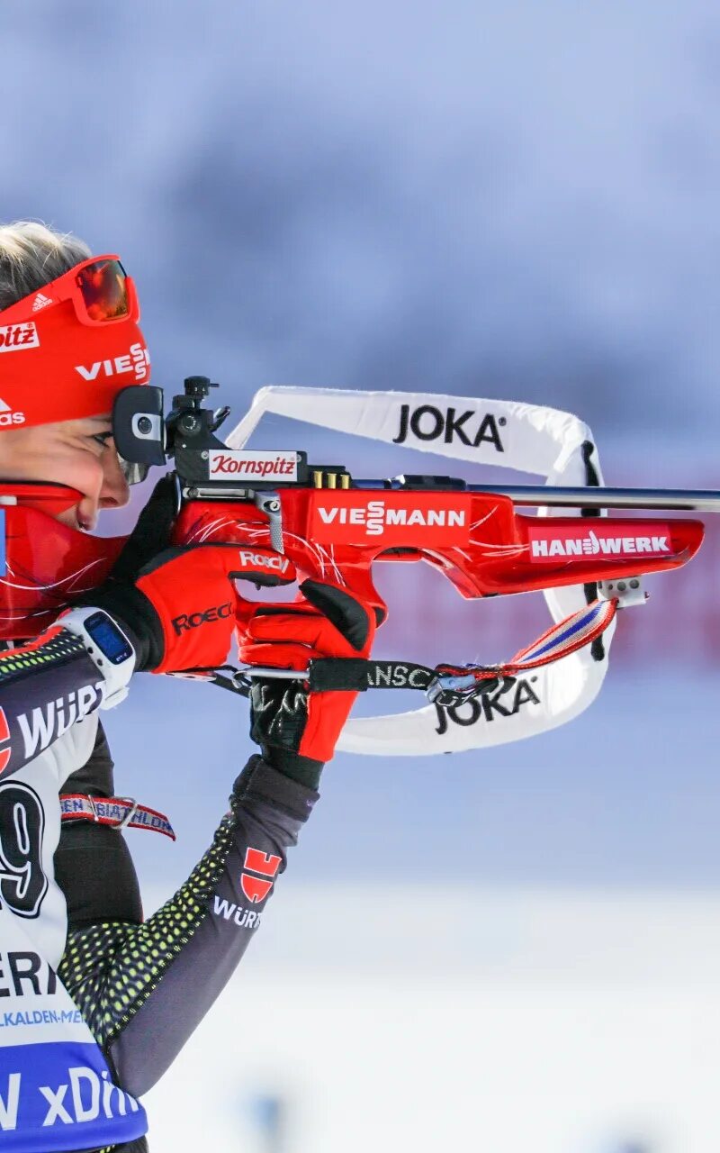 Biathlon ua. Биатлон.. Биатлон картинки. Биатлон 2000. Биатлон стрельба.