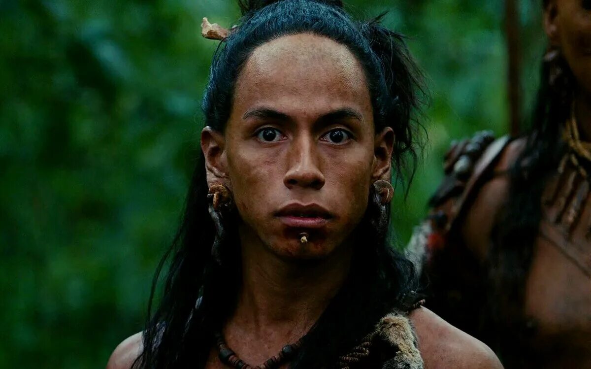 Apocalypse movies. Апокалипсис / Apocalypto (Мэл Гибсон, 2006). Апокалипто 2006 Мэл Гибсон. Апокалипсис фильм 2006 лапа ягуара. Апокалипсис фильм мела Гибсона.