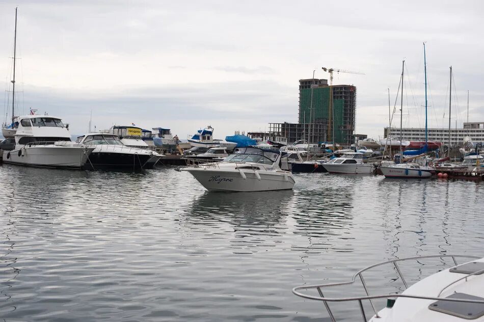 погода яхт клуб семь футов. яхт клуб семь футов. патриарх кирилл парусный спорт. яхт-клуб семь футов владивосток. регата старт сигнал.