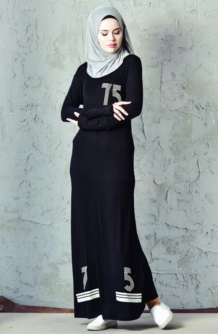 мусульманские платья спортивные. исламская одежда для женщин. хиджаб одежда для женщин. хиджаб платок. хиджаб с жемчугом.