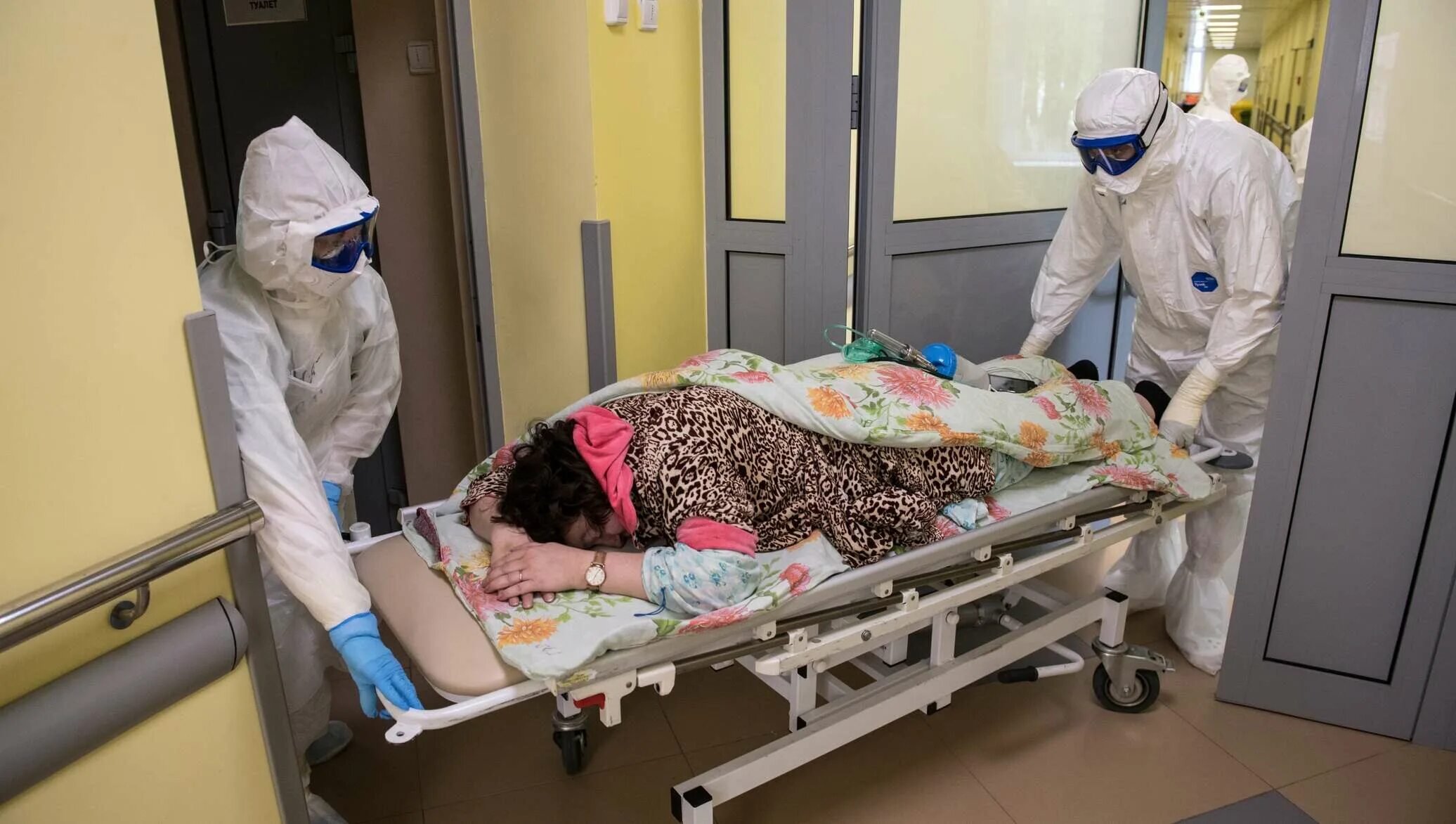 Сколько человек заболели сегодня. Умирание больного в больнице. Российские больницы ужас.