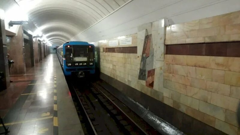 Центр екатеринбурга метро. Метро екатеринбург. Метро екатеринбург. Метро. Екатеринбургский метрополитен уралмаш.