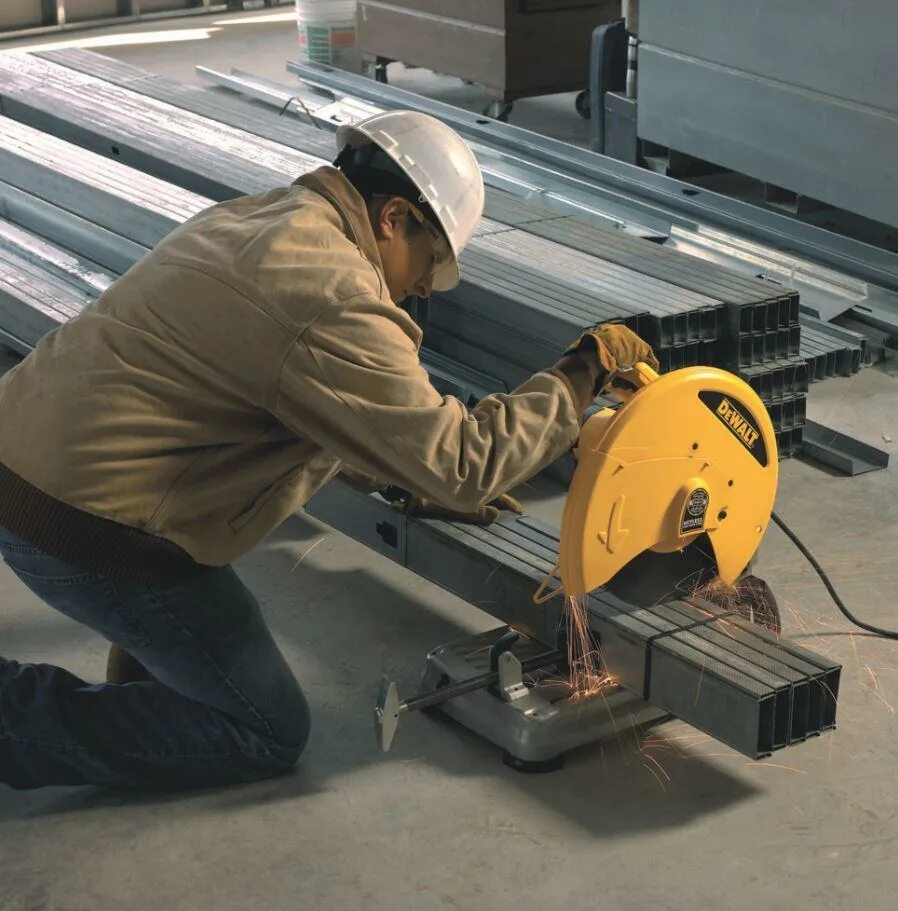 Ручная плазменная резка cut100l201. Болгарка искры. Монтажная пила dewalt d28710. Шлифмашина угловая bosch gws 24-230 jh 0601884203. Fein wsg 17-125 p.