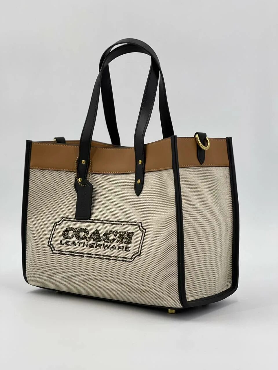 Coach сумка тоут field 30. Сумка coach (b4/tan Chalk). Coach Leatherware сумка тоут. Coach сумки 2023. Field 30