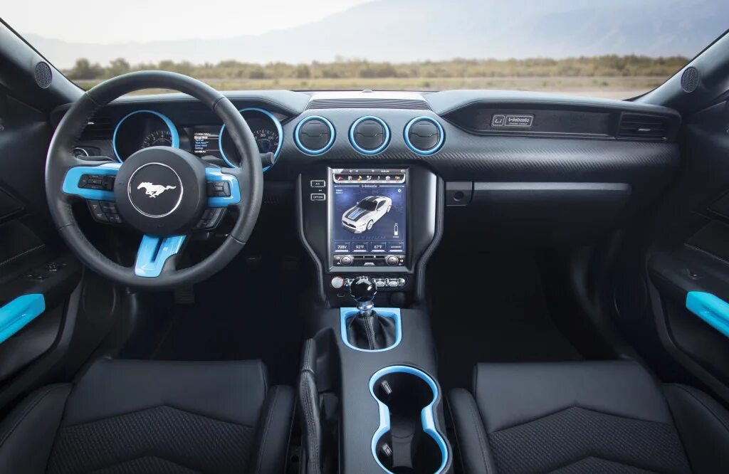 Ford mustang 5 салон. Ford mustang gt 2021. Форд мустанг 2015 салон. Мустанг салон. Мустанг заднеприводный.
