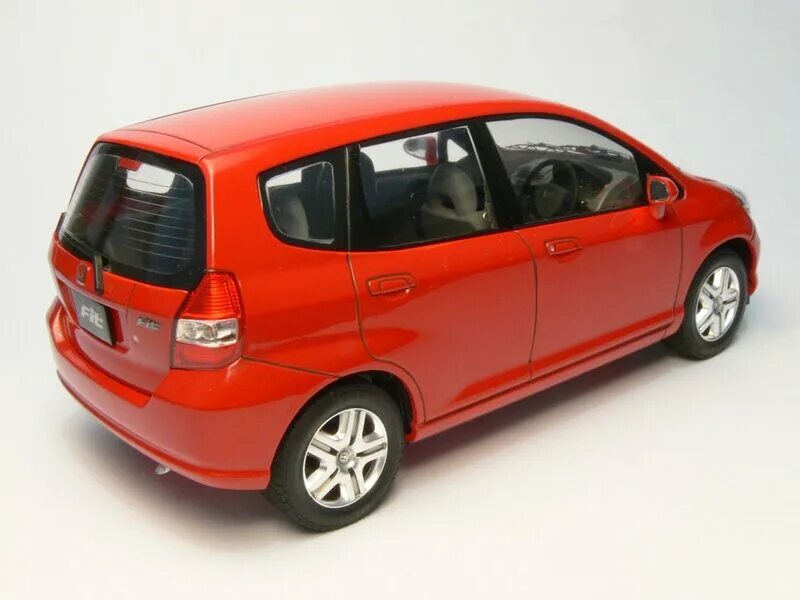 Хонда фит из японии. Honda Fit Tamiya. Моделька Honda Fit. Модель Тамия Хонда фит. Tamiya Honda Fit Motorized.