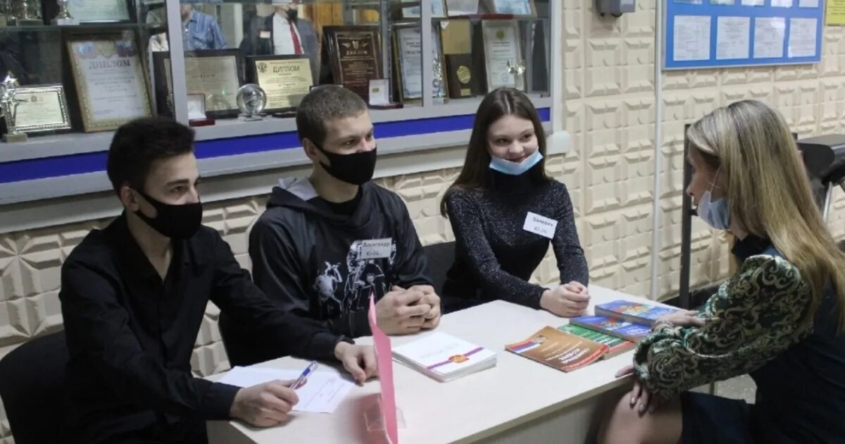 Юридическая помощь ставрополь. Бесплатная юридическая помощь машина. Бесплатная юридическая помощь. Работа юрист в ставропольском крае. Бесплатная помощь ставрополь.
