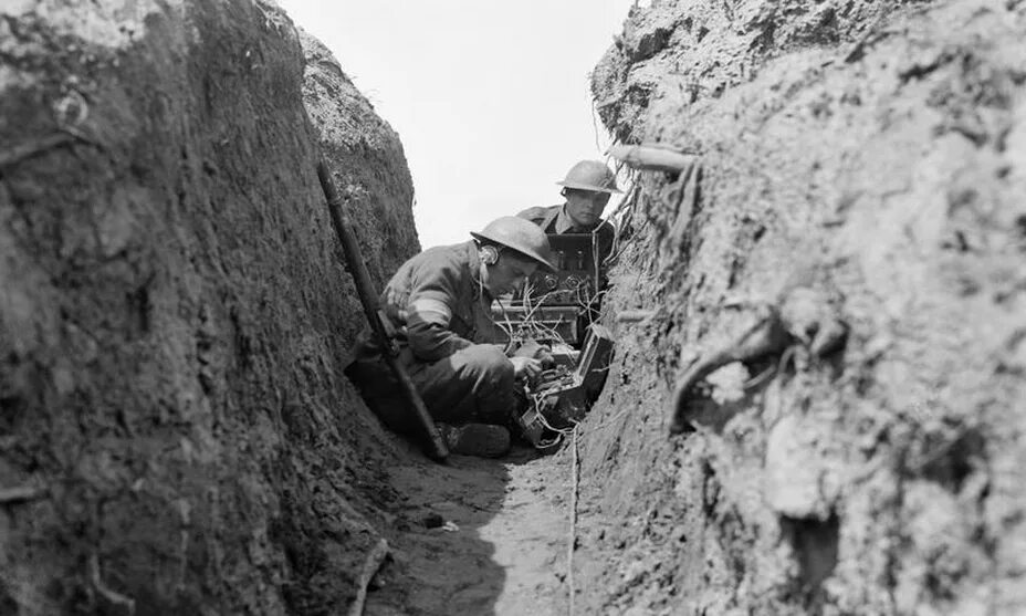 Линия обороны окопы. Война 1941 год солдаты в окопах. Траншеи первой мировой войны. Траншея военная. Окопы немцев второй мировой войны.