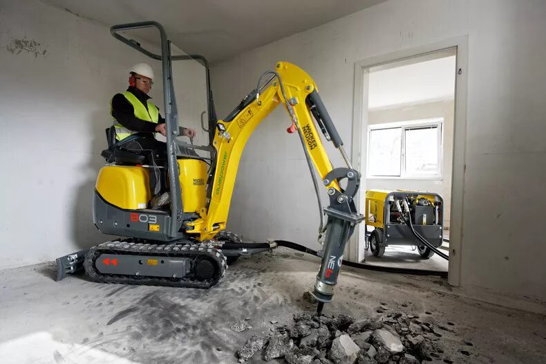 гидромолот атлас копко construction tools pc ab 391 27. гидромолот для экскаватора хундай 1400. гусеничный мини-экскаватор wacker neuson. Doosan 160 с гидромолотом. экскаватор отбойник игрушка.