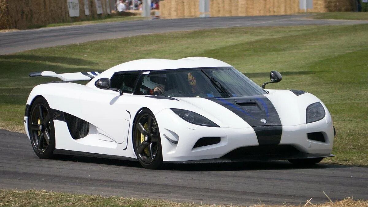 Топ 5 самых быстрых. Кёнигсегг АГЕРА. Кенигсегг АГЕРА 2021. Koenigsegg Agera RS. Кенигсегг АГЕРА Р 2019.