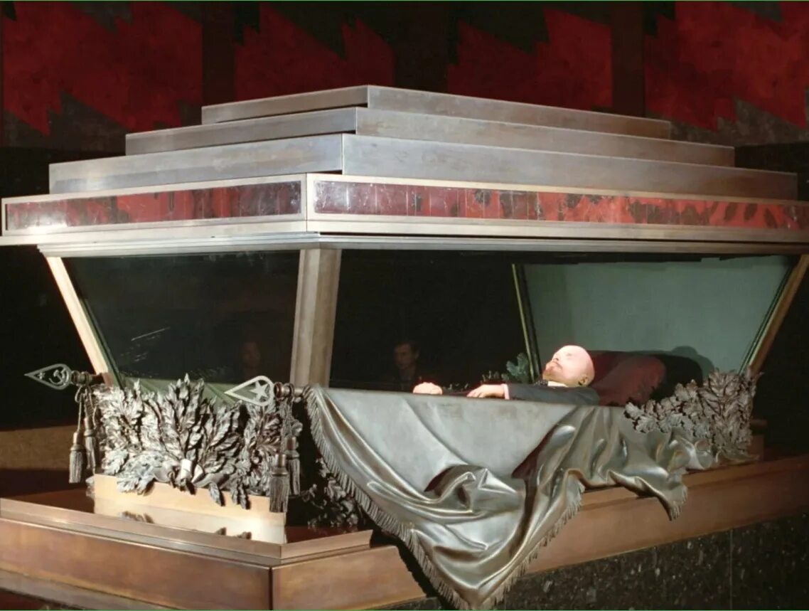 Ленин в мавзолее 2023 фото