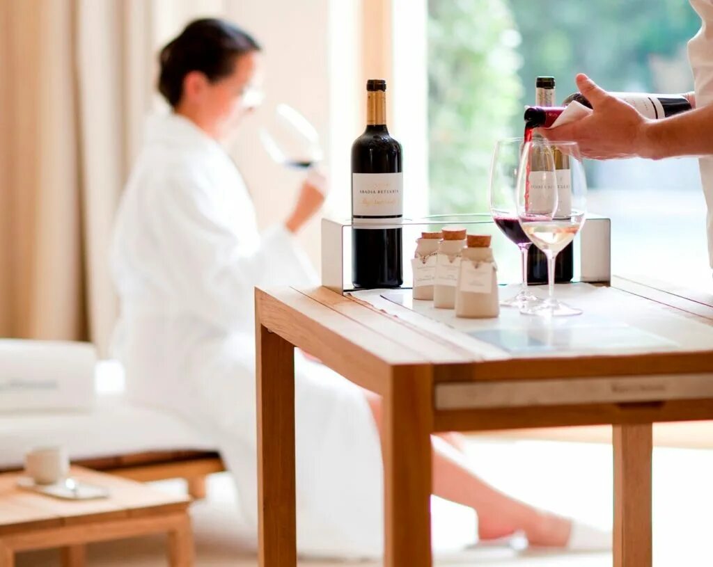 Some wines. Вино со стопой. Wine foundations 101: tasting fundamentals. Грузинское вино инфографика. Вина семигорье.