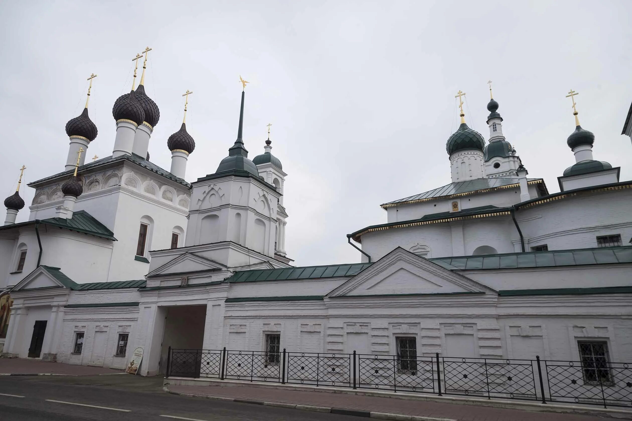 Кирилло афанасиевский монастырь ярославль. Спасо-пробоинская церковь ярославль. Афанасьевский монастырь ярославль. Кирилло афанасьевский мужской монастырь ярославль. Кирилло афанасьевский мужской монастырь ярославль.