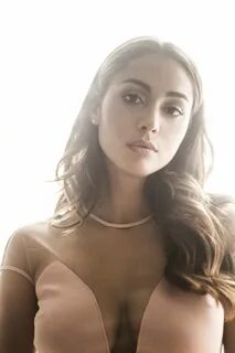 Lindsey morgan topless.