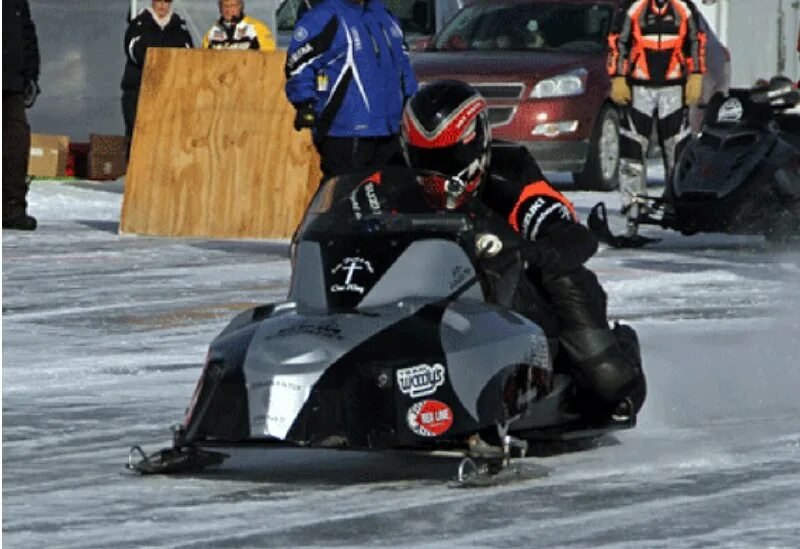 самый быстрый снегоход в мире