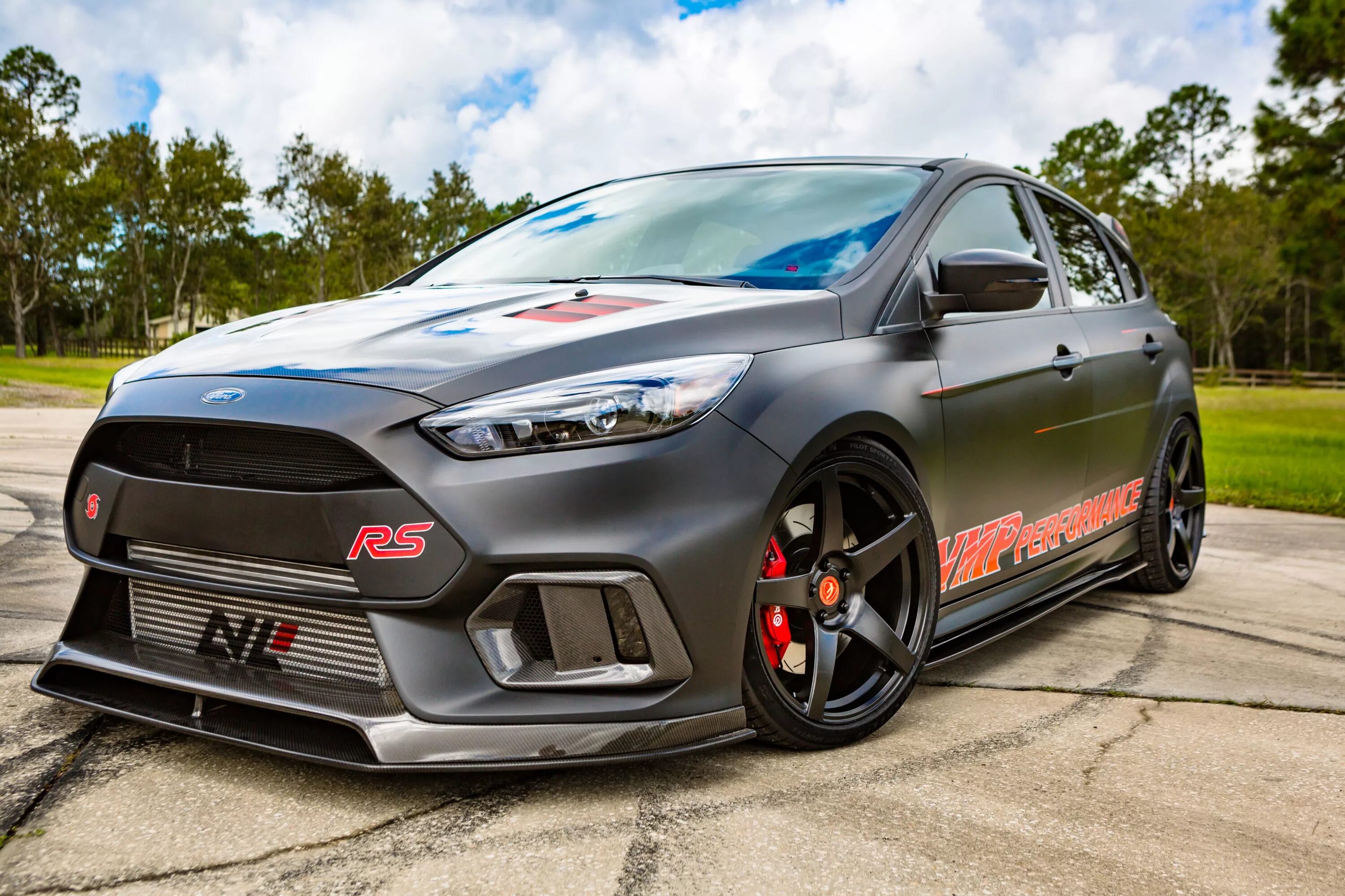 Тюнинг часть. Ford Focus 2 RS Tuning. Ford Focus тюнингованный. Ford Focus 3 RS Tuning. Ford Focus St 3 тюнингованная.