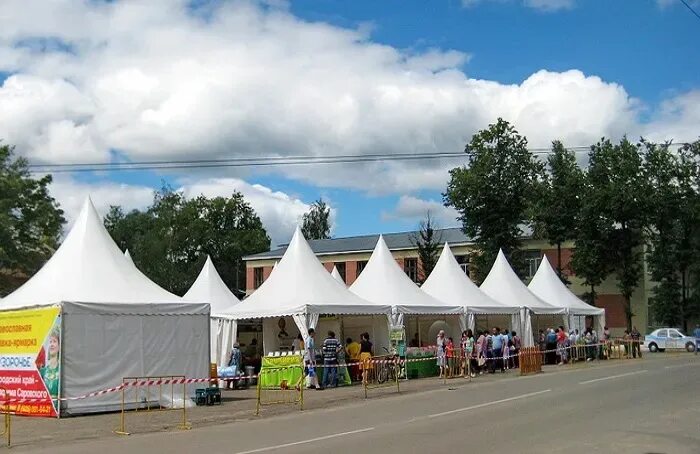 Шатер средневековье. Ярмарочная палатка 4. Ярмарка палатки. Ярмарочная палатка 4. Торговая палатка 3х4.