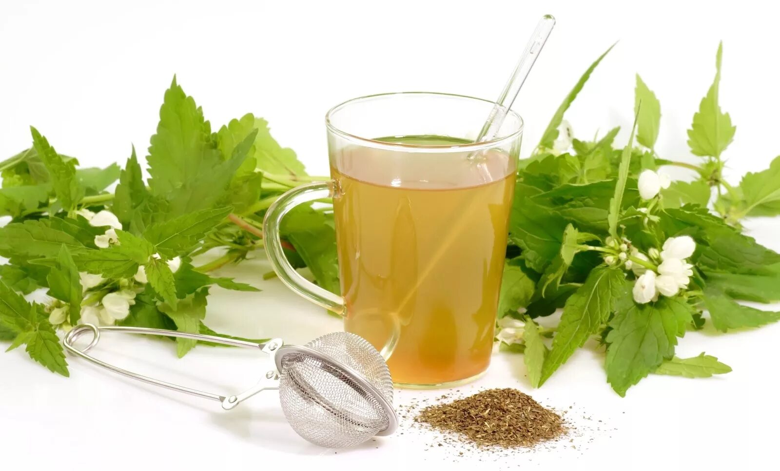 Настой из льняных семян. Фитопрепараты при язвенной болезни. Отвар из подорожника. Фитотерапия отвары. Настои из лекарственных растений.