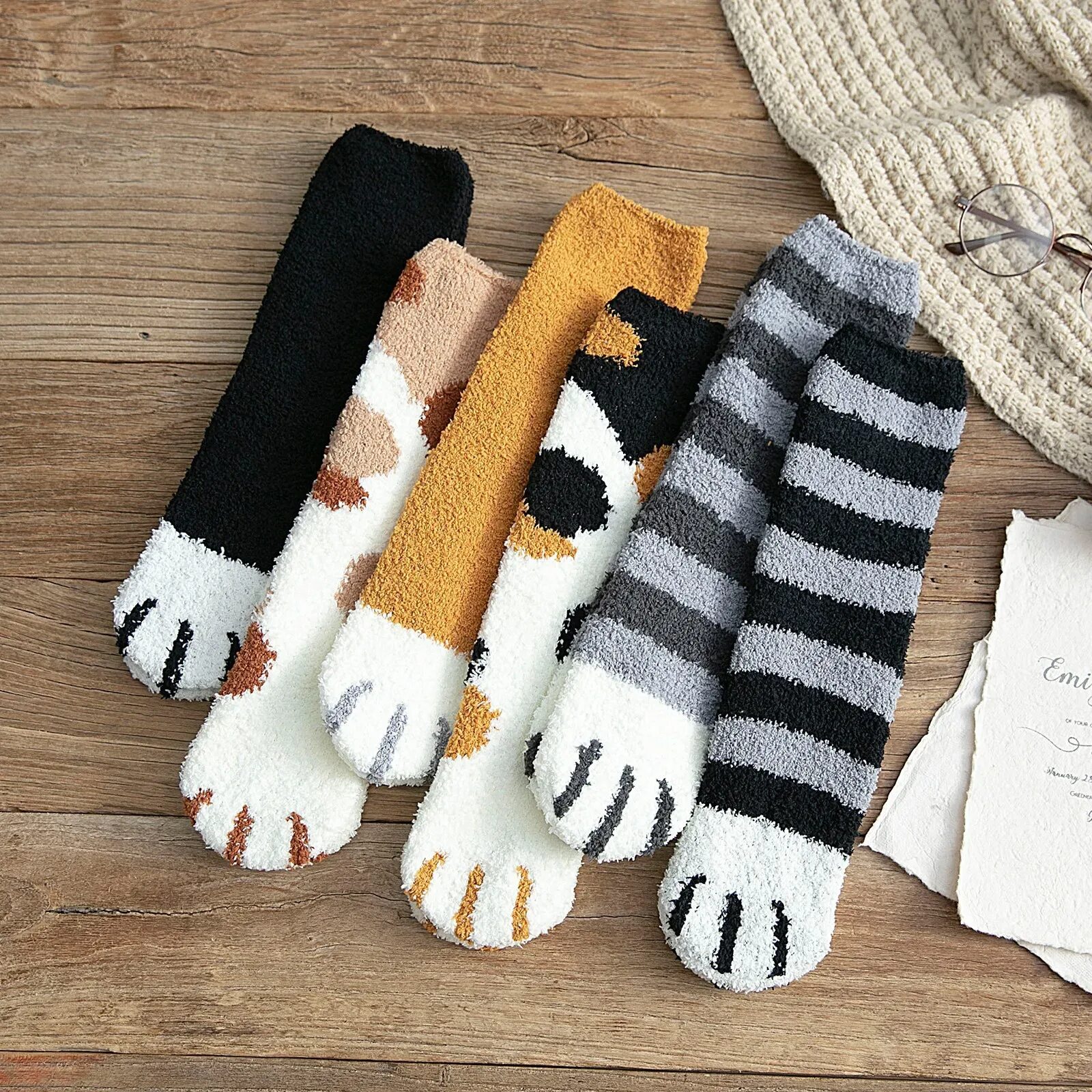 Теплые лапки. 3d носки лапы животных Wilberis. Теплые носочки. Носочки с лапками. Носки с котиками.