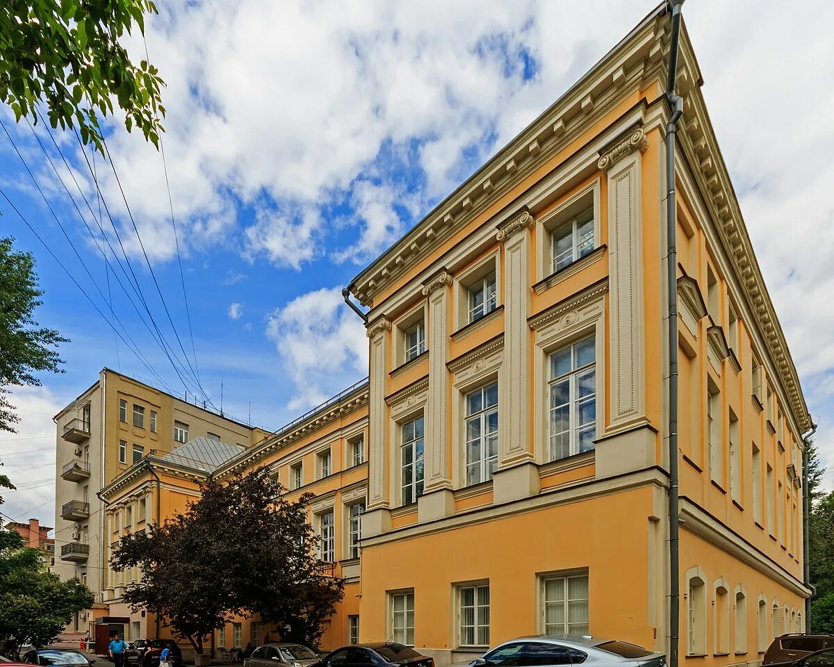 Усадьба Брюса Брюсов переулок. Дом Брюса в Москве в Брюсовом переулке. Брюсов пер 2/14 дом Брюса. Дом Якова Брюса Лефортово. Брюс брюсов переулок