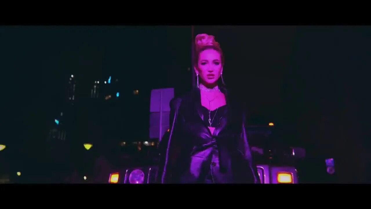 Бузову я не знакомлюсь. Диплом ольги бузовой. Бузова я не знакомлюсь. Футболка не знакомлюсь. Бузова альбом 2021.