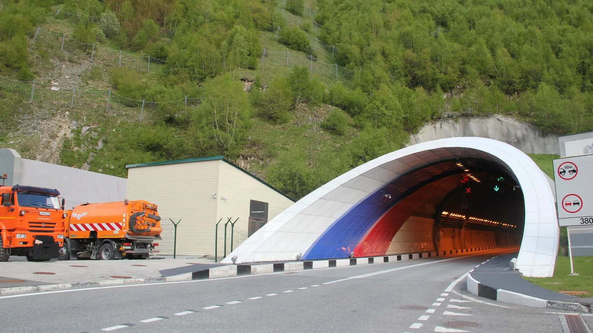 Транскам. Транскавказская автомагистраль (транскам). Северная осетия май. Транскам. Транскам южная осетия дорога.