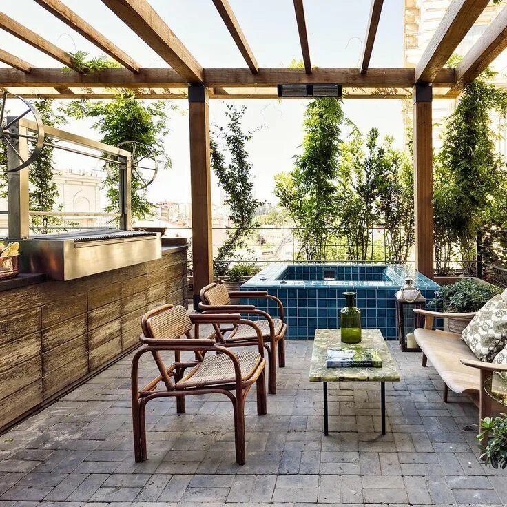 Soho house hotel. Таунхаусы в стамбуле. Сохо хаус стамбул. Soho house istanbul. Стамбул отель сохо навес.