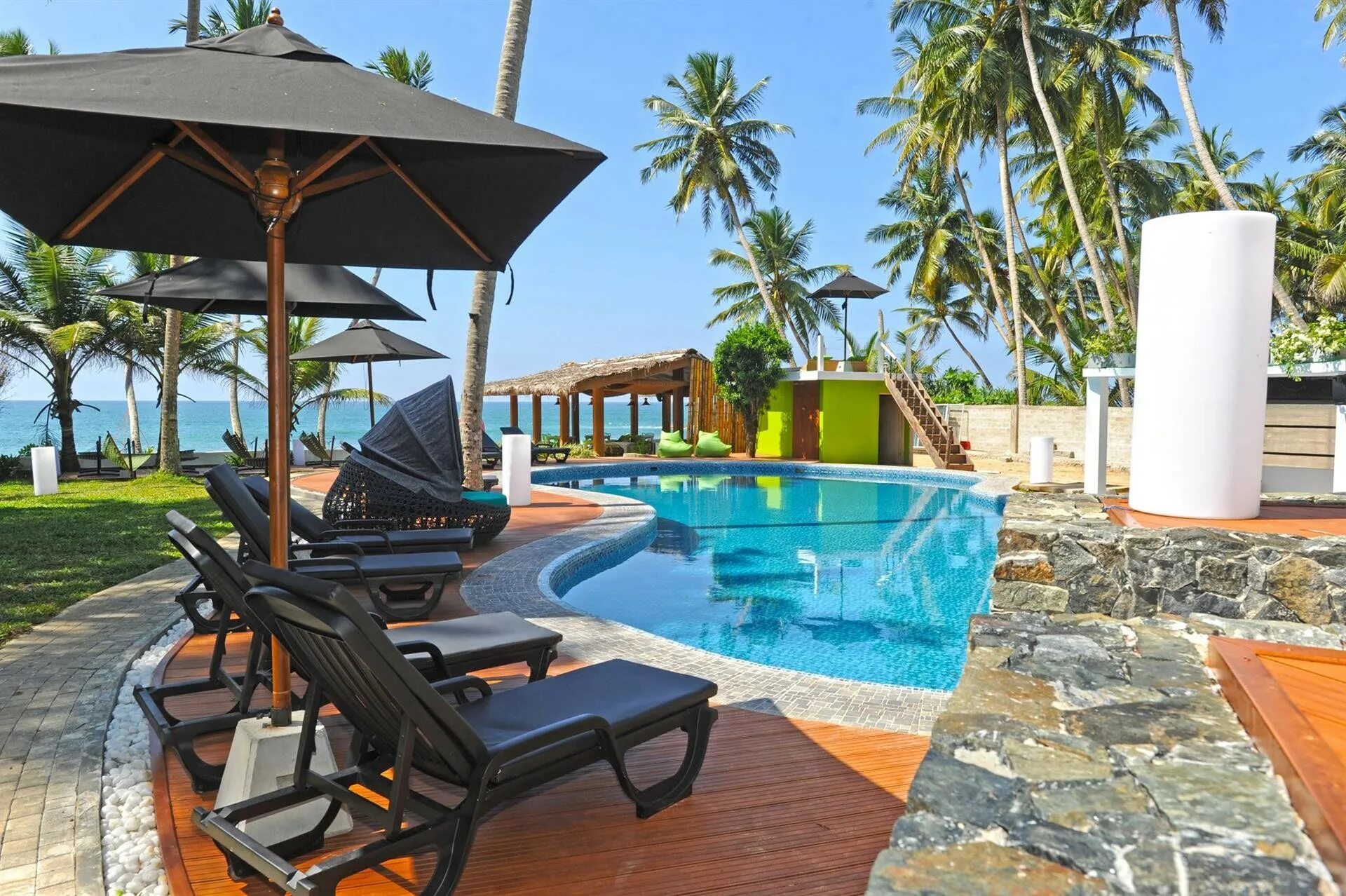 Ambalangoda Beach Шри-Ланка. Hotel j Ambalangoda Шри Ланка. Хиккадува Шри Ланка. Hotel j Ambalangoda (ex. Juce) 3*.