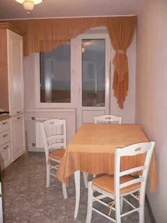 Дизайн окна кухни с балконной дверью