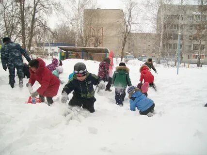 Зарница на улице