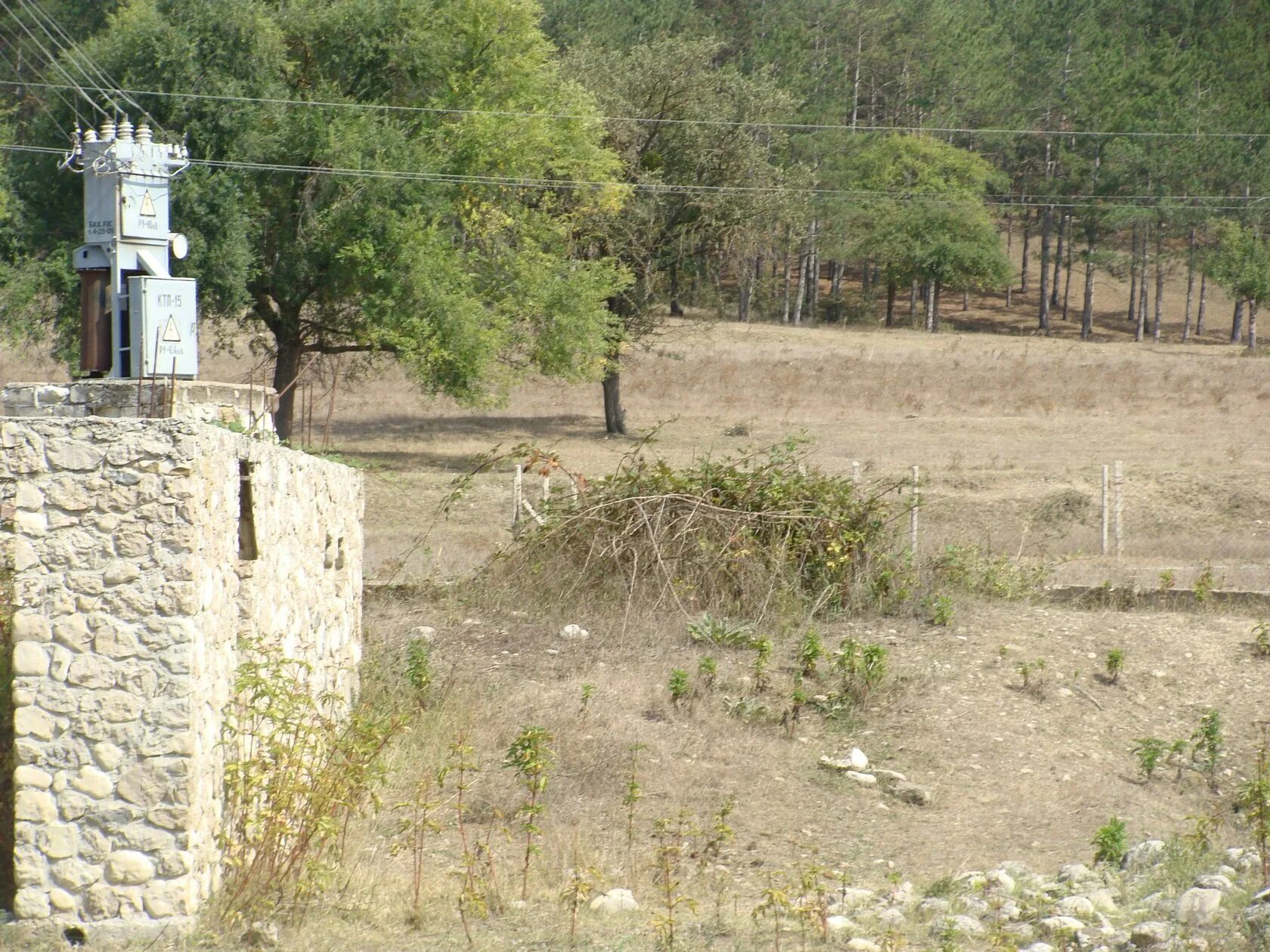 Село голубинка бахчисарайский. Голубинка Бахчисарайский район. Село Голубинка Бахчисарайский район Крым. Парк Голубинка Бахчисарайский район. Нижняя Голубинка Бахчисарайский район.