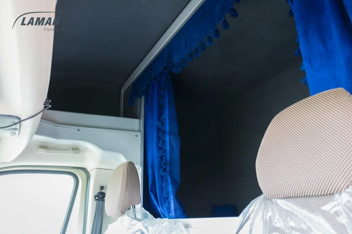 Шторки на газель некст фермер. Шторки спальника на маз 5432. Шторка спальник кабины газель некст. Маз 5440 шторы спальника. Шторки скания 5.