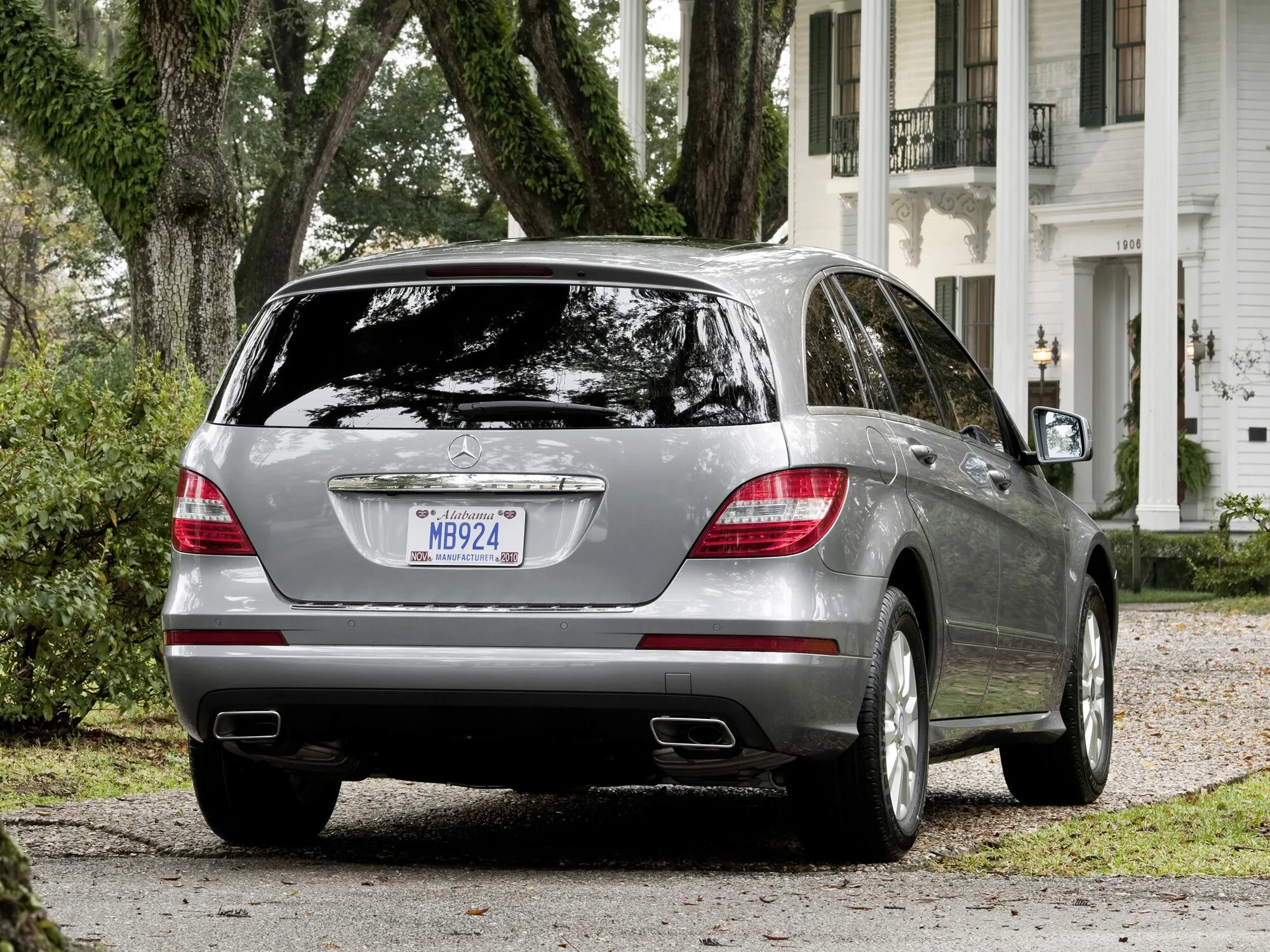 Mercedes r-class 2009 red. Мерседес r класс 2007 год. Mercedes-benz r-klasse 2009. Mercedes r class. Мерседес бенц r-class 2006.