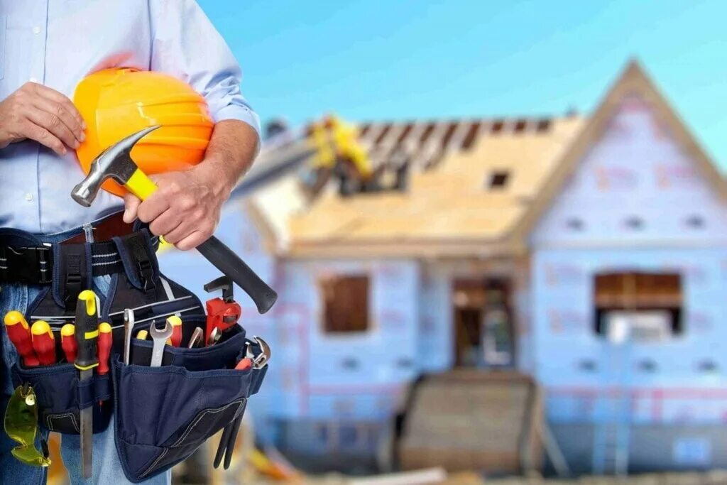 Вызвать строителей дом. Строительные работы. Инженер проверяет теплопотерю квартиры. Строитель домов. Строитель загородных домов.