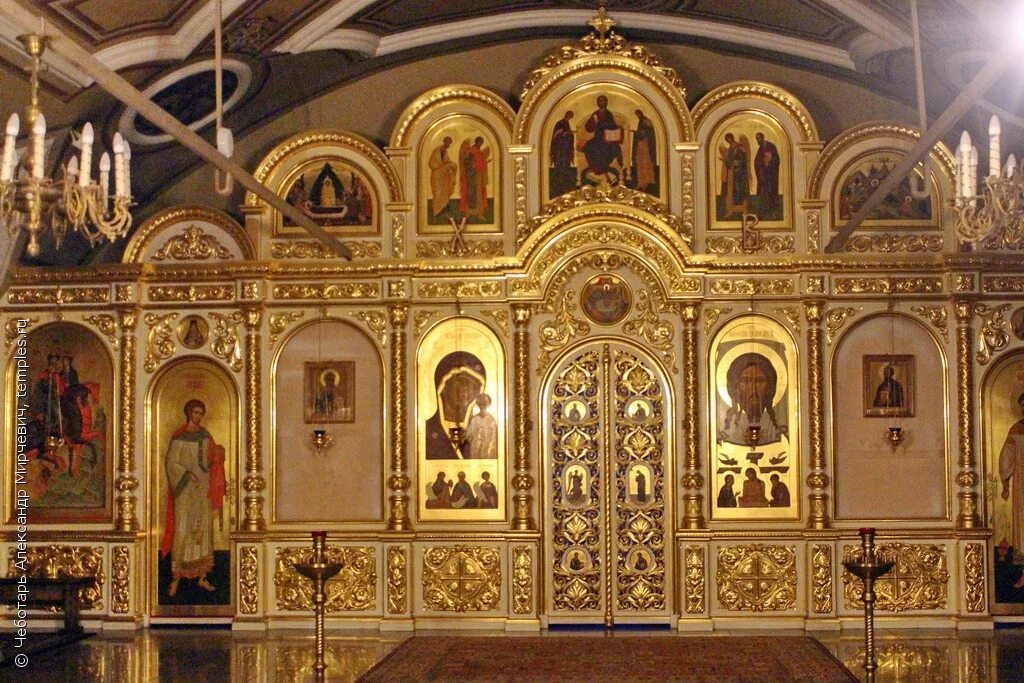 часовня иверская икона божией матери в москве. иверская икона божией матери в храме. храм в казани казанской богородицы. храм василия блаженного внутри. николай чудотворец икона в храме христа спасителя.