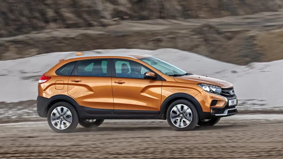 ИНОСТРАНЦЫ УЖЕ ВЫСКАЗАЛИСЬ О НОВОМ РОССИЙСКОМ КРОССОВЕРЕ LADA X-CROSS 5 2023 - D