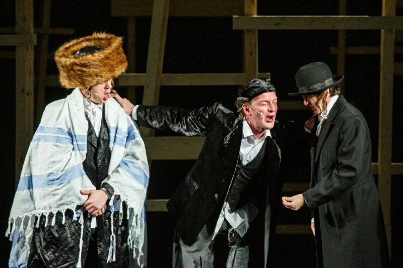 спектакль айболит театр качалова. конец спектакля в театре. спектакль в чаще. конец спектакля в театре. спектакль в чаще.