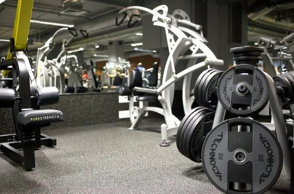 Бассейн фитнес центра SPORT LIFE в ТК КОНТИНЕНТ, Санкт-Петербург - проект и реал