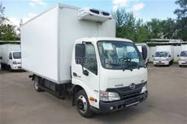 Ниссан 5 тонн. Хино 300 евро 5. Hino 300 Euro 4. Хино 300 640 фургон. Hino 300-600.