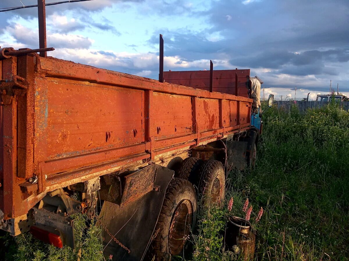 Куплю бу камаз московской области. КАМАЗ 55102 самосвал. КАМАЗ колхозник 55102. КАМАЗ 55102 бортовой. КАМАЗ 55102 1986.