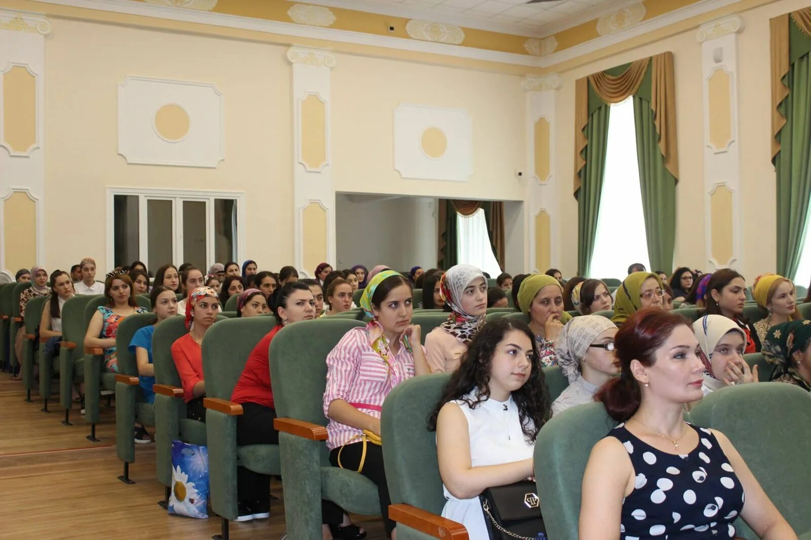 Библиотека дгу точка кипения. Гайрбеков магомед дгу. Преподаватели дгу махачкала юридический факультет. Дгу махачкала. Студстат дгу.