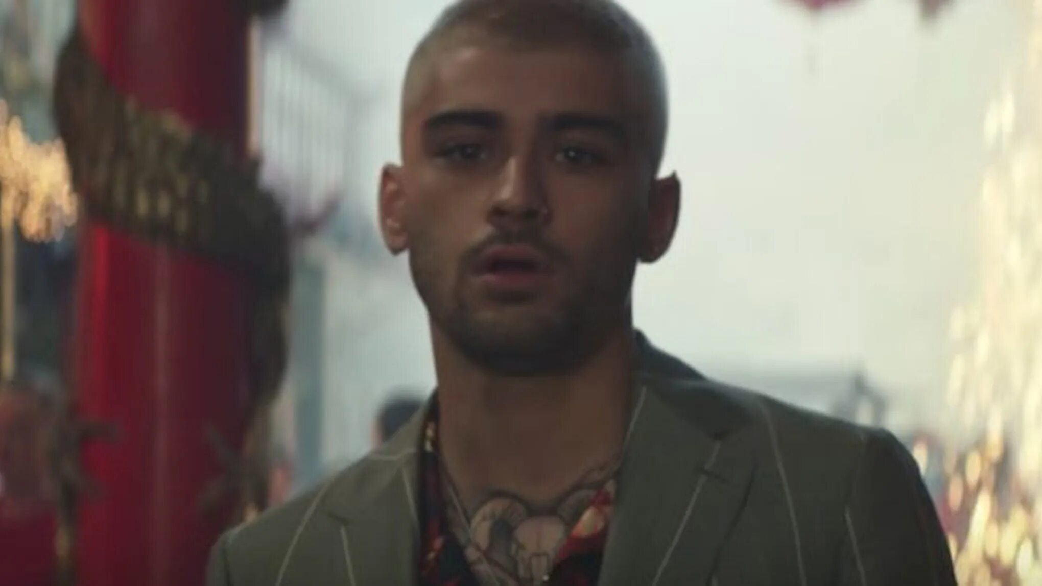 Zayn feat sia dusk till dawn. Zayn Malik Sia. Sia Dusk till Dawn. Dusk till Dawn Zayn feat Sia. Dusk Zayn Sia.