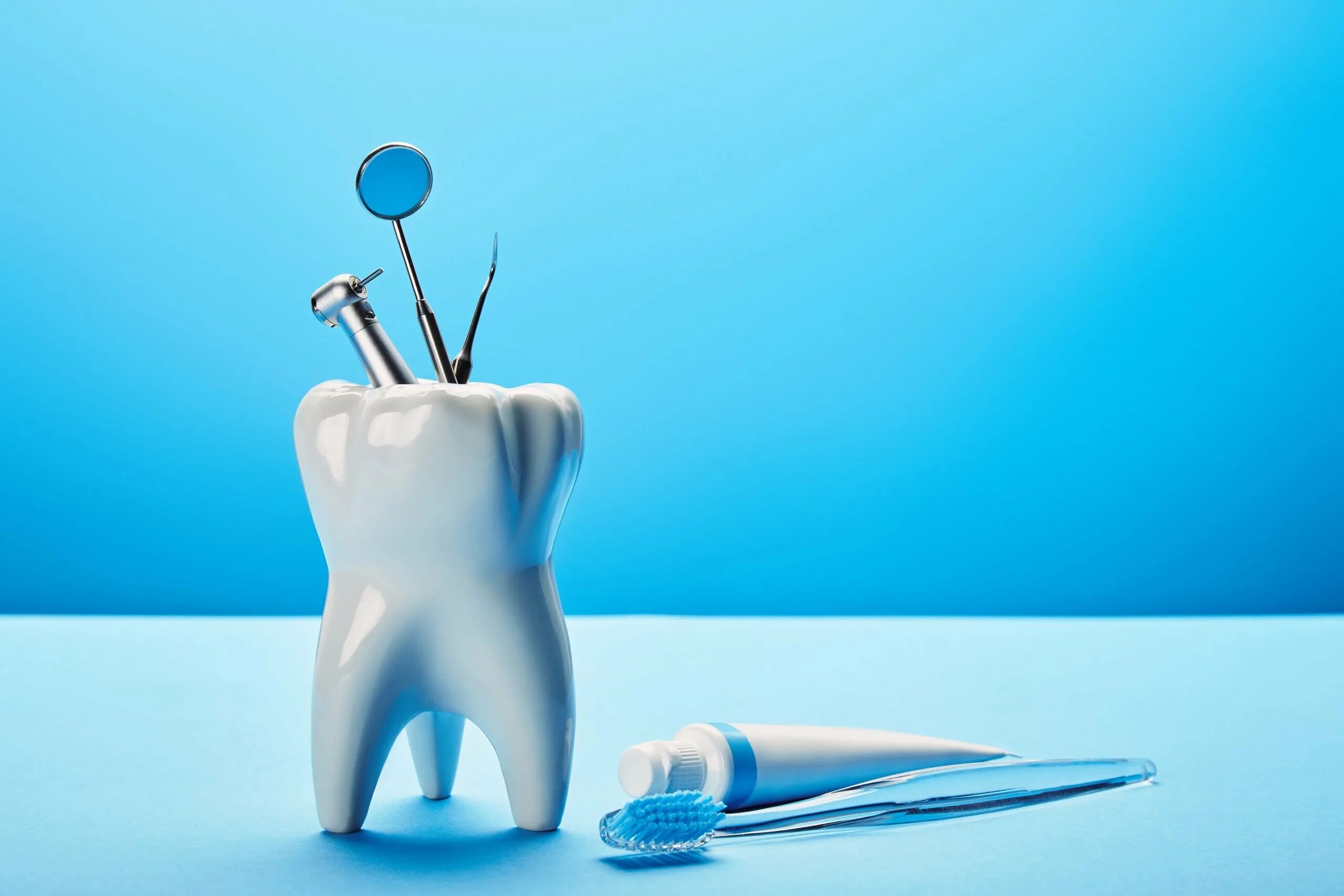 Стоматолог выходные. Фоновое изображение для стоматологии. Стоматология картинки для презентации. Креативная стоматология.
